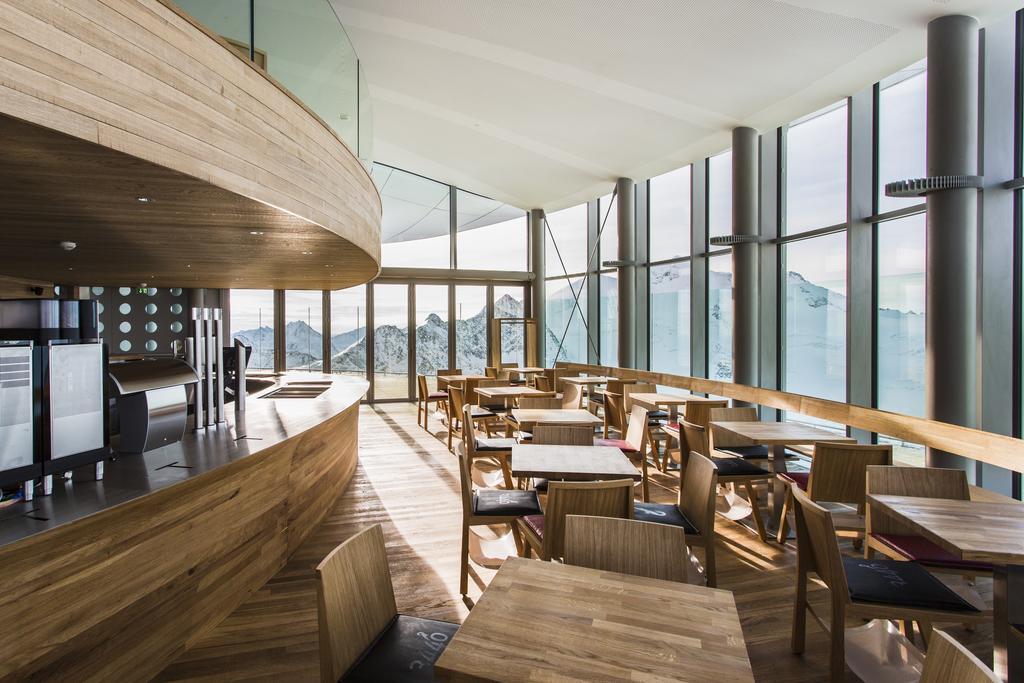 Hotel St-Leonhard 皮茨河谷圣莱昂哈德 外观 照片